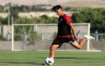 بازیکن قرمزپوش در لیست مازاد؟