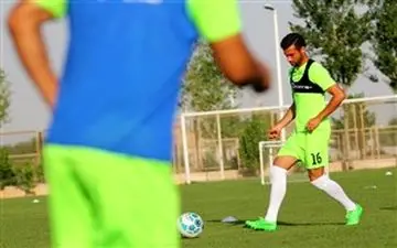 ترکیب متفاوت خط دفاع تراکتور در لیگ هفدهم 