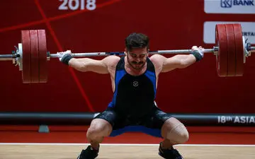 کیانوش رستمی زیر وزنه‌ی سنگین غرور! + فیلم