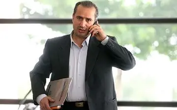 حمله پرسپولیسی‌ها به آقای رئیس ! تو استقلالی هستی !