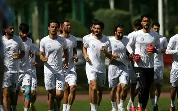 ماجرای اعتراض بازیکنان استقلال به دستمزد خارجی‌ها 