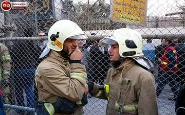 مطمئن شدیم کسی در موتور خانه پلاسکو نیست