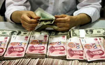 تحلیل‌گر سی‌ال‌اس‌ای: یوآن تا پایان ۲۰۱۹ در برابر دلار تضعیف می‌شود