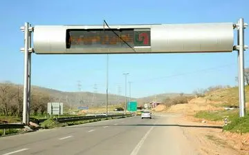 جوی آرام و ترافیکی روان در جاده‌های کشور