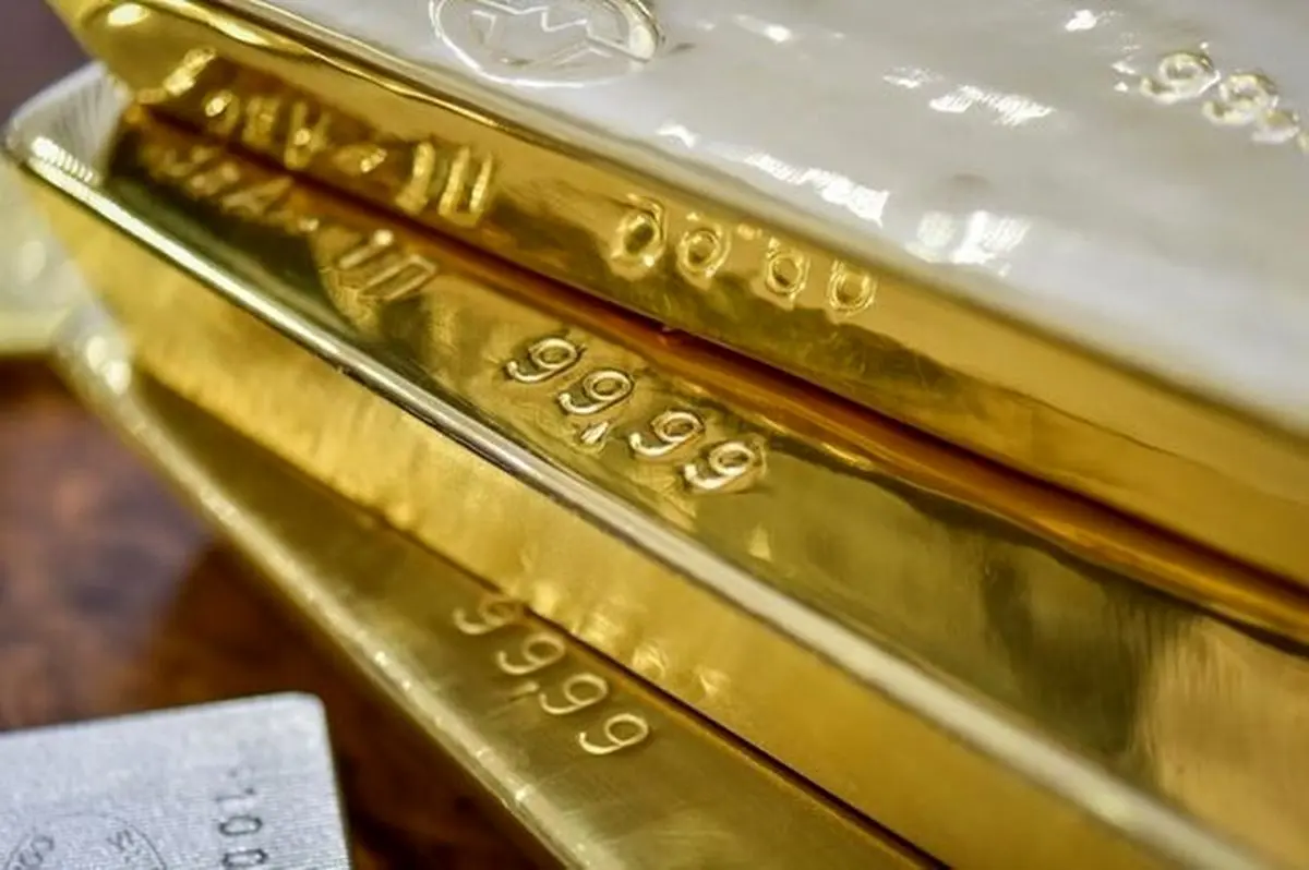 
طلا یا دلار؛ کدامیک برنده میدان خواهد شد؟