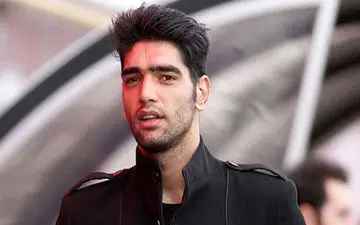 پیام جنجالی و اعتراض‌آمیز پرسپولیسی سابق علیه داوری‌‌ها + عکس