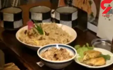 صف مشتریان یک رستوران برای سرو کرم و سوسک سرخ شده! + فیلم 