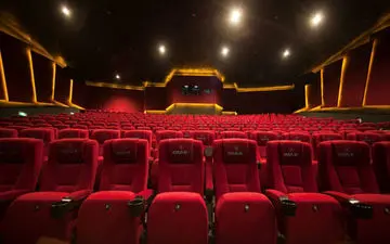 چرا سه‌شنبه‌های سینمای اراک نیم بها نیست؟