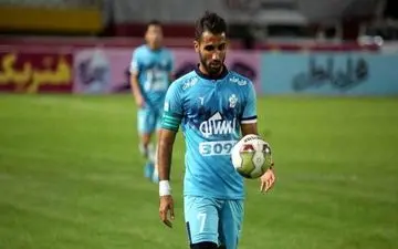 رسمی؛ ضارب طارمی، شاگرد دایی شد!