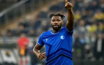 فیلم | گل دوم استقلال توسط نازون؛ تیر خلاص استقلال به المحرق