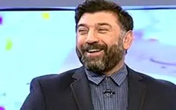 فیلم نگاه کردن به سبک علی انصاریان! (عکس)