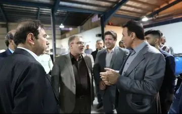معاون اقتصادی وزیرکشوراز بزرگترین کارخانه تولید‌کننده نوشیدنی کشور درناحیه صنعتی سرابله بازدید کرد