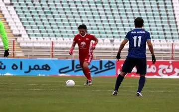 پیروزی تراکتور مقابل پیکان در نیمه پایان اول 