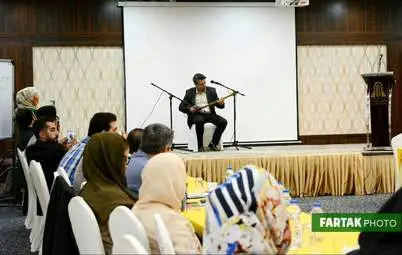 کارگاه آموزشی تکنیک‌های ارتباط مؤثر با حضور مصطفی شهبازی در کرمانشاه