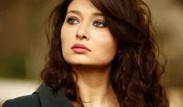 تصویری عجیب از بازیگر زن ترکیه روی پرده سینمای ایران