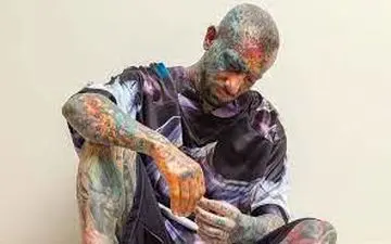 خواننده پر حاشیه :پشیمانم / من تحت تاثیر افکار شیطانی هستم