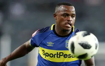 زمانی که پیشنهاد استقلال به دستم رسید خندیدم!
