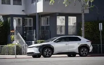 شرایط فروش تویوتا bZ4X مکس؛ قیمت و ثبت‌نام شهریور 1404