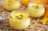 طرز تهیه دسر پاناکوتا زعفرانی – دسری شیک و خوشمزه برای مهمانی‌ها