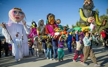 شادپیمایی عروسک ها در دیار آناهیتا