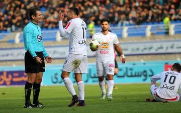  تلاش بی‌فرجام مهاجم جدید تراکتور برای گلزنی