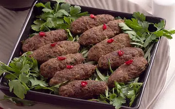 طرز تهیه کادین بودو کوفته ترکی؛ کوفته‌ای خاص و خوشمزه با بافتی نرم و متفاوت