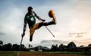  عکس منتخب نشنال جئوگرافیک | پرواز بی بال