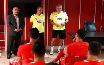 سرمربی کروات پرسپولیس مترجمش را بخشید