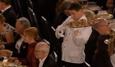 سوتی بامزه‌ گارسون در مراسم اهدای جایزه نوبل +فیلم 