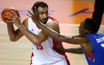 ستاره بسکتبال کشورمان، امتیاز آورترین بازیکن ایران و هند شد