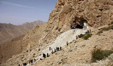 بزرگ‌ترین قندیل آهکی ایران اینجاست!|تماشای غار آهکی در دربند!


