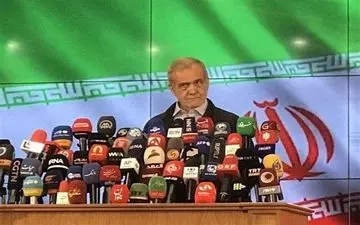 پزشکیان همراه ظریف راهی شرکت در انتخابات شد

