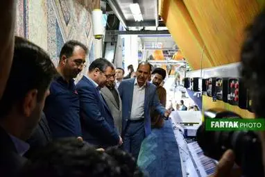 بازدید وزیر صمت و اشستاندار کرمانشاه از فرش زاگرس