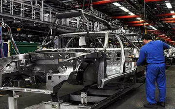 برنامه وزارت صنعت برای تامین مالی خودروسازان 