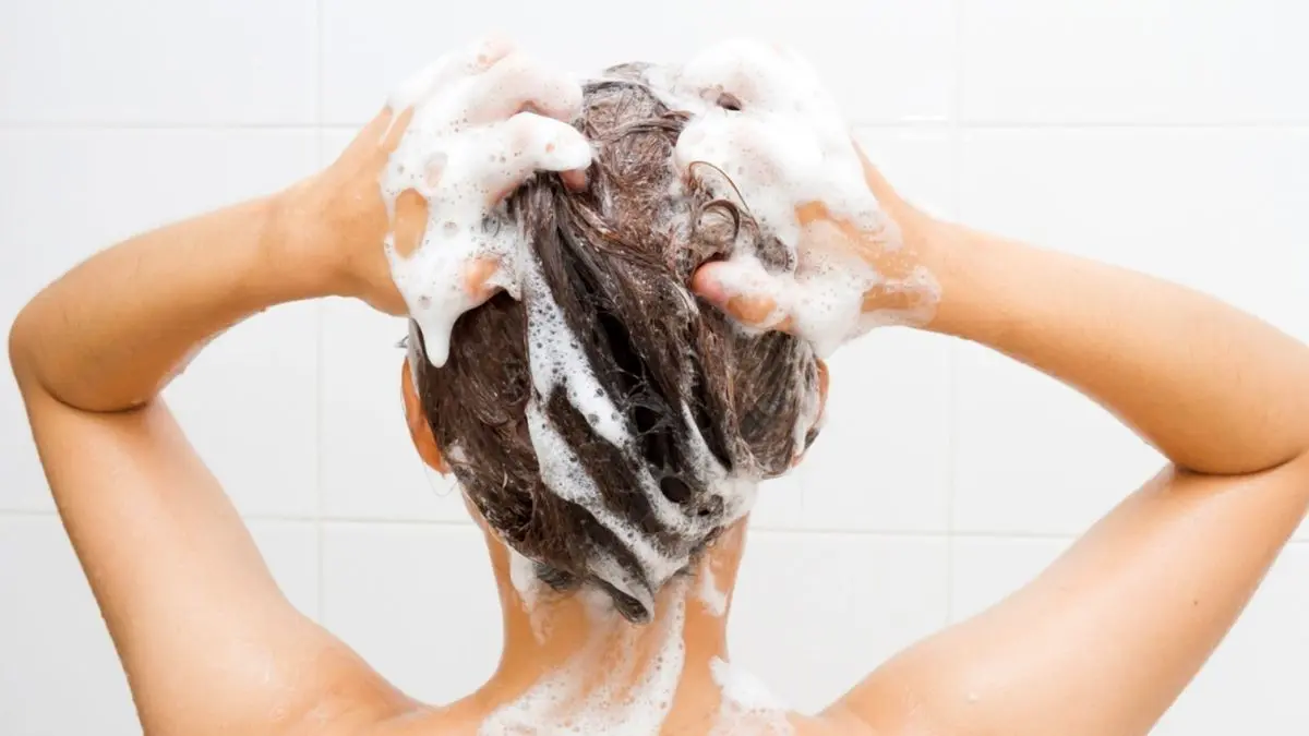 اگر موها را با تاید بشوییم چه می‌شود؟شستن موها با تاید یا پودر لباسشویی 