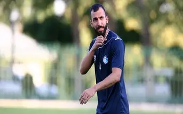 وقتی ستاره استقلال گرای اشتباه می‌دهد ؛ سوال مهم از ملی پوش استقلال