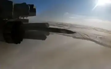 شلیک موشک‌های غیر هدایت شونده از بالگرد نیروهای مسلح اوکراین  