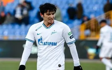 آزمون:  در حال حاضر با زینت قرارداد دارم و نمی‌توانم با تیمی مذاکره کنم/ دوست ندارم رسانه‌ها زیاد روی من مانور بدهند