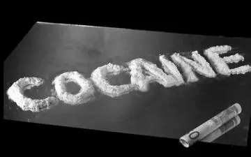 بلع یک کیلو کوکائین برای قاچاق/ دستگیری در فرودگاه