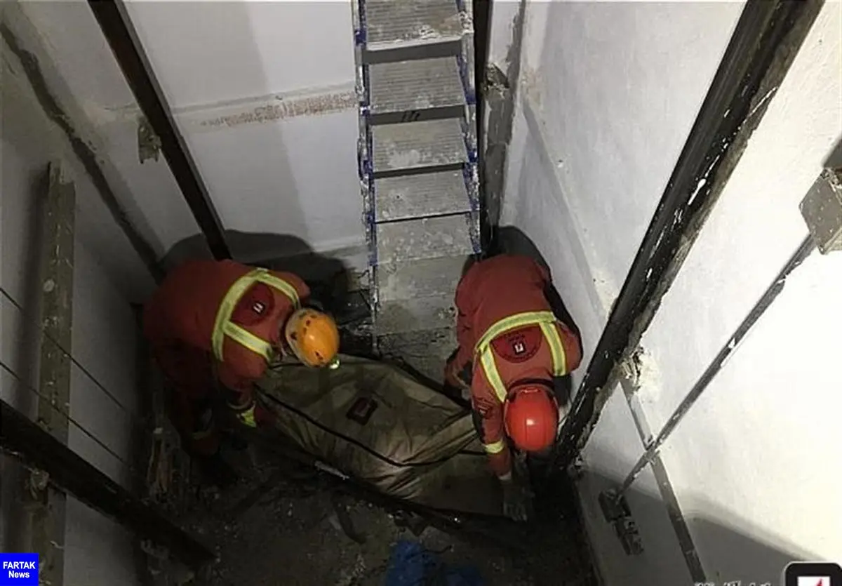 ۲ کارگر ساختمانی در کرج بر اثر پاره شدن کابل آسانسور جان‌باختند