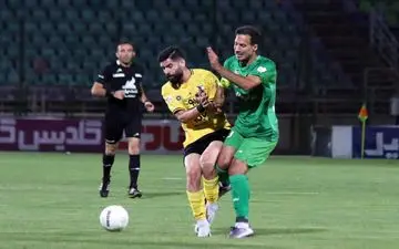 سپاهان 2 ذوب‌آهن 1، قرق صدر با دو پرسپولیسی