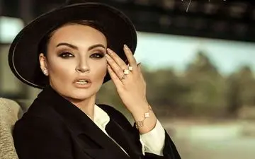 نیلوفر پارسا کشف حجاب کرد؟|این عکس نیلوفر پارسا جنجالی شد
