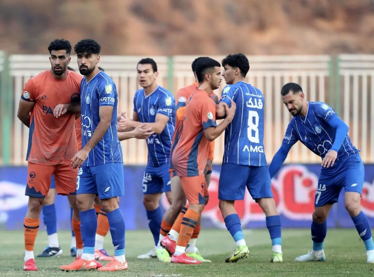 موسوی: استقلال به‌خاطر زمین بی‌کیفیت در آستانه حذف بود؛ پخش بازی اشتباه بود