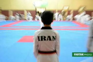 تمرینات تکواندوکاران نونهال و نوجوان دسته استاد پژمان ناصری  در  خانه تکواندو کرمانشاه