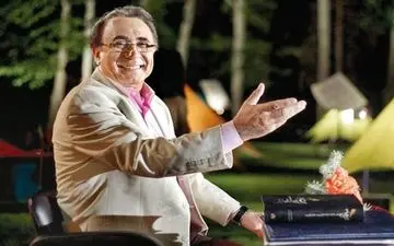 اسماعیل آذر، مجری باسابقه رادیو و تلویزیون تجلیل شد+عکس