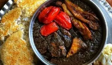 طرز تهیه قورمه‌ مرغ؛ غذای خوش‌عطر و متفاوت برای سفره‌های امروزی