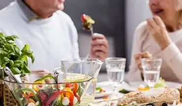 غذاهایی که در تابستان نباید بخورید