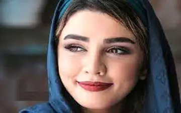 پوشش جالب مهمانی “خانم بازیگر” و سگش/ عکس