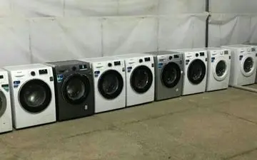  راه‌اندازی رختشورخانه برای زلزله‌زدگان/ عکس