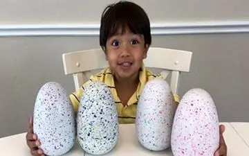 درآمد میلیونی عجیب یک کودک از فضای مجازی